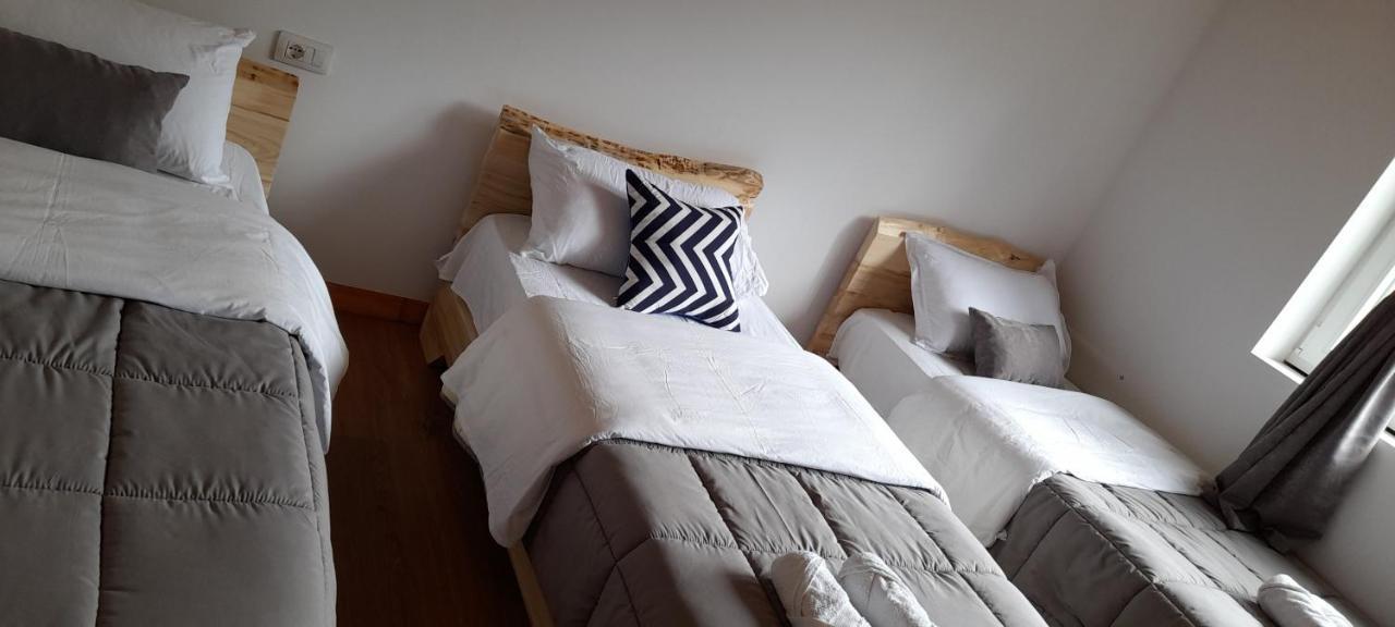 Guesthouse Dritan Tethorja Theth Rom bilde