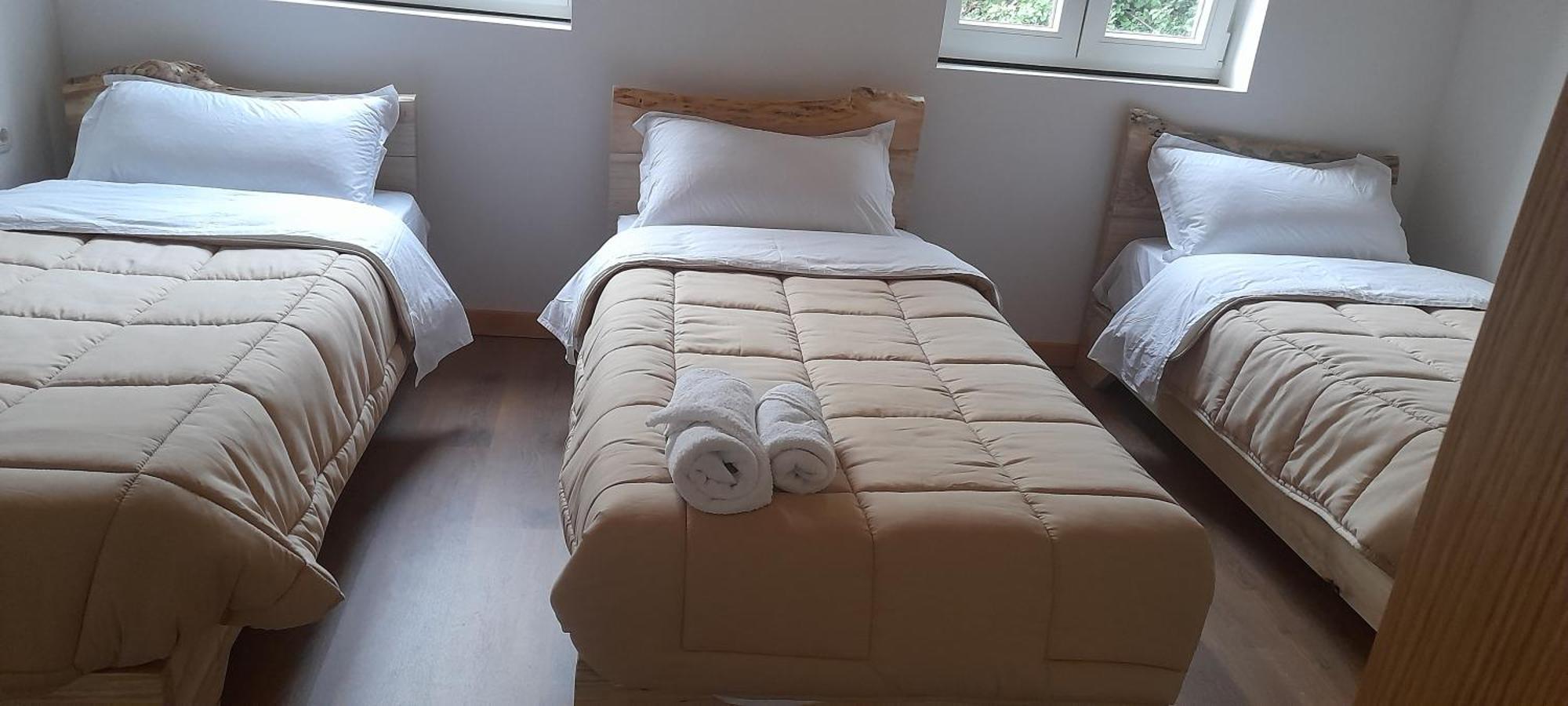 Guesthouse Dritan Tethorja Theth Rom bilde