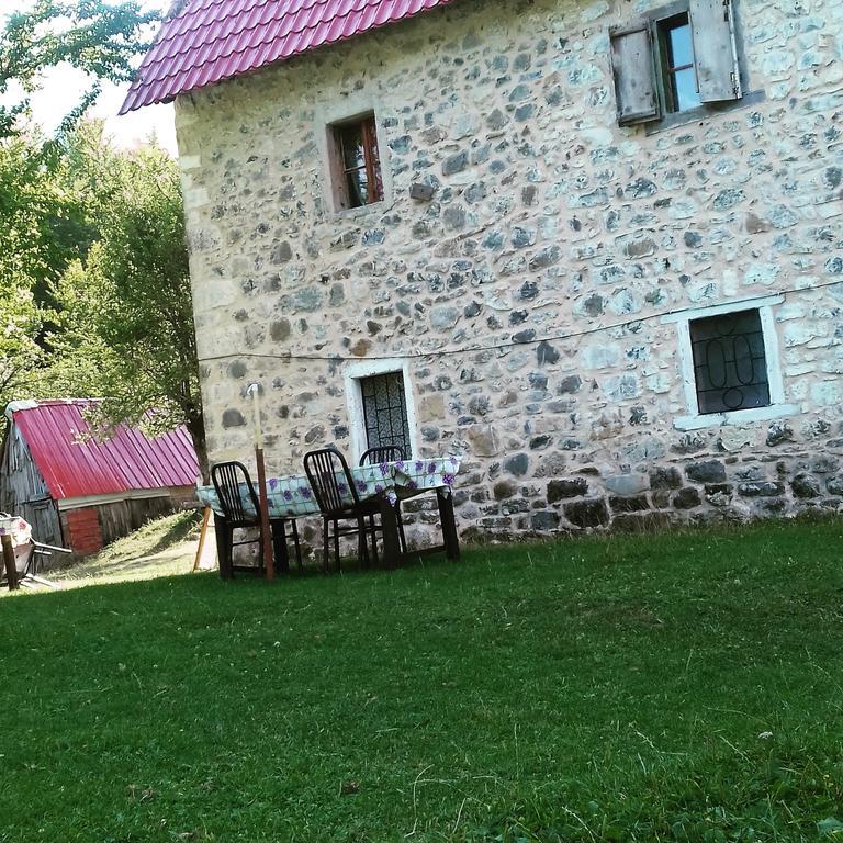 Guesthouse Dritan Tethorja Theth Eksteriør bilde